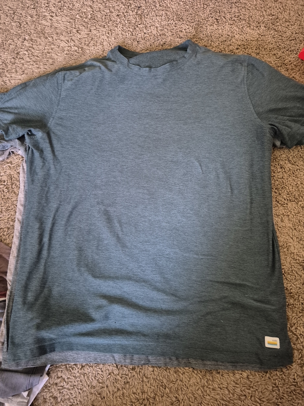 9 Vuori Men's Crew Neck T-Shirts, Multiple Colors. Like New And Very Soft! - Picture 3 of 9